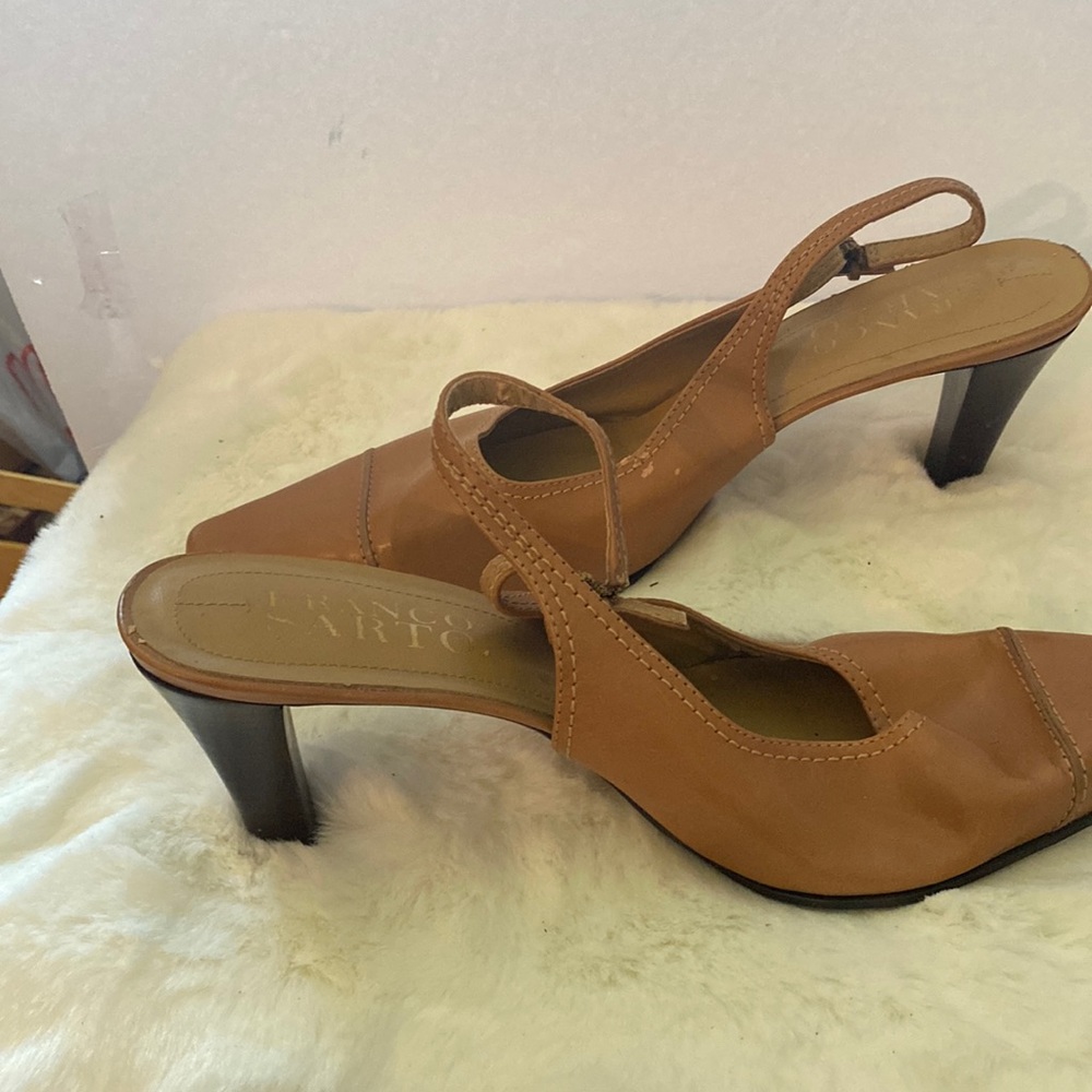 Tan Low heel women shoe